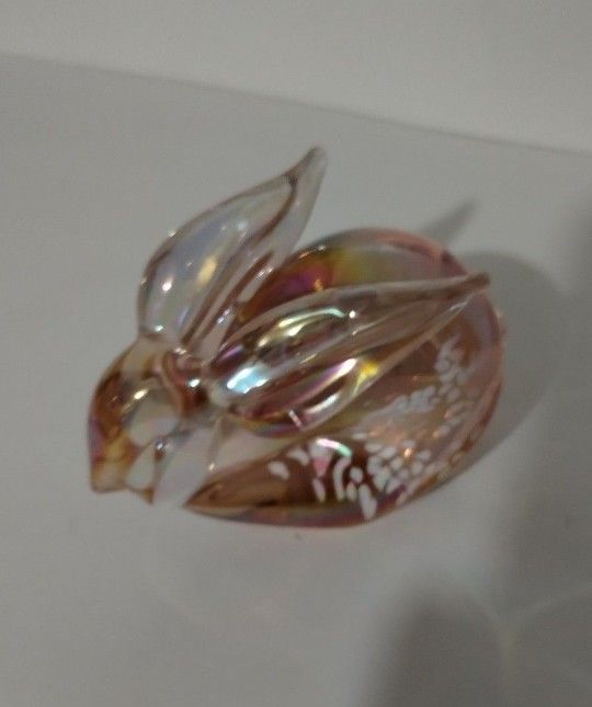 OPALESCENT GLASS BUNNY / RABBIT FIGURINE PAPERWEIGHT 4"×3" - S91