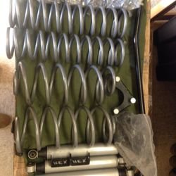 Rough Country 4in Suspension lift 99-04 Jeep Grand Cherokee (WJ)