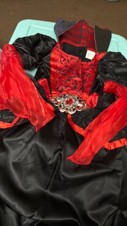 Vampire Queen Costume from Party City