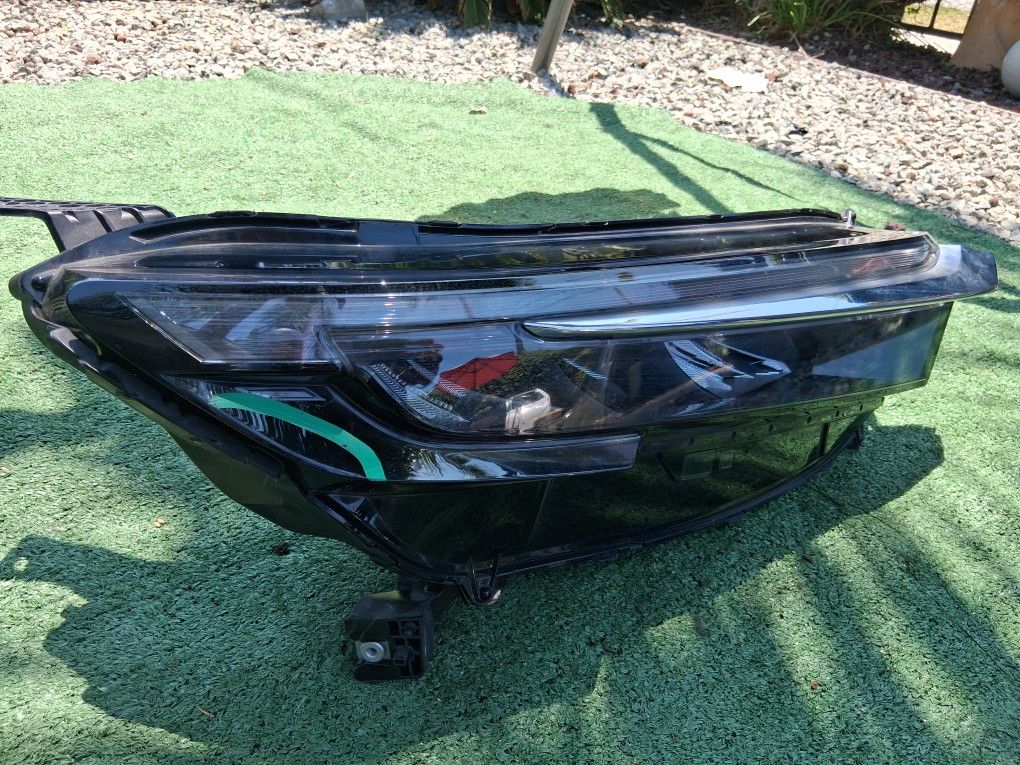 Honda CR-V 2024 Right Headlight