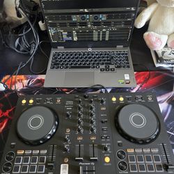 Pioneer FLX4 - DJ Mixer