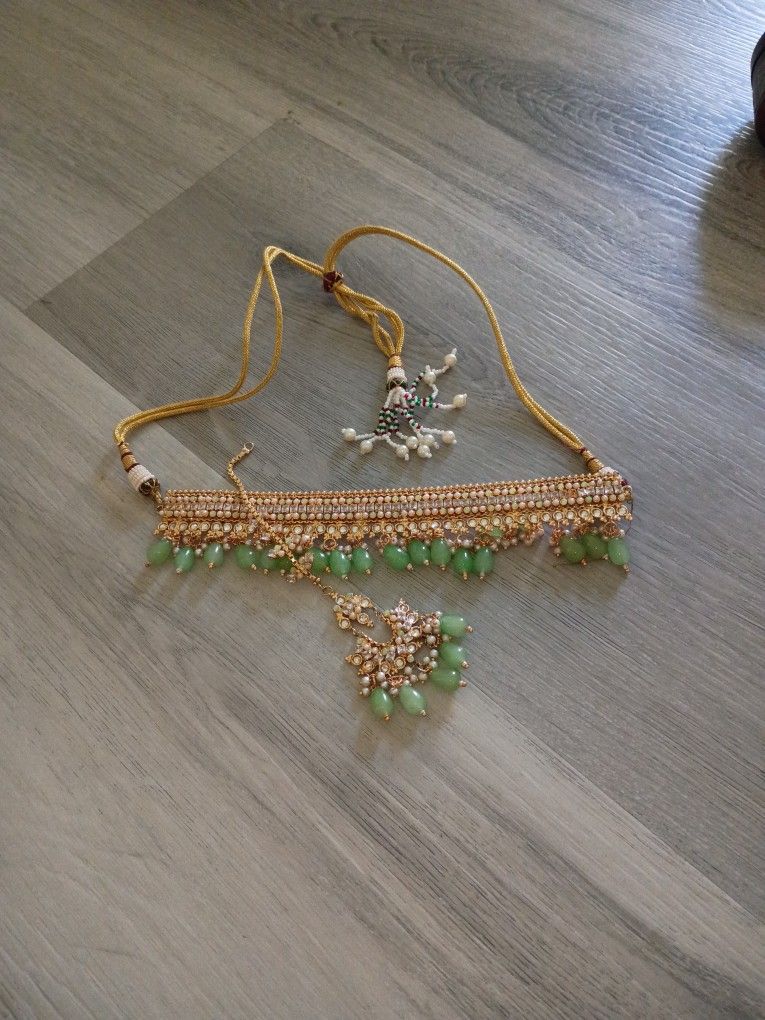 Necklace Pakistan