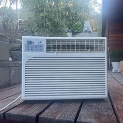 Window AC Unit