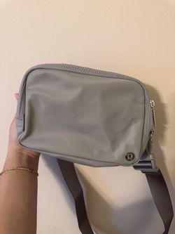 Lululemon 2L