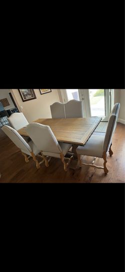 Solid wood dinning table with 6 chairs
