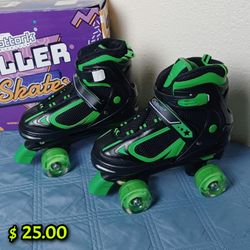 Green / Black Roller Skates Large Size 