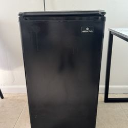 Mini Fridge. With Cooler.