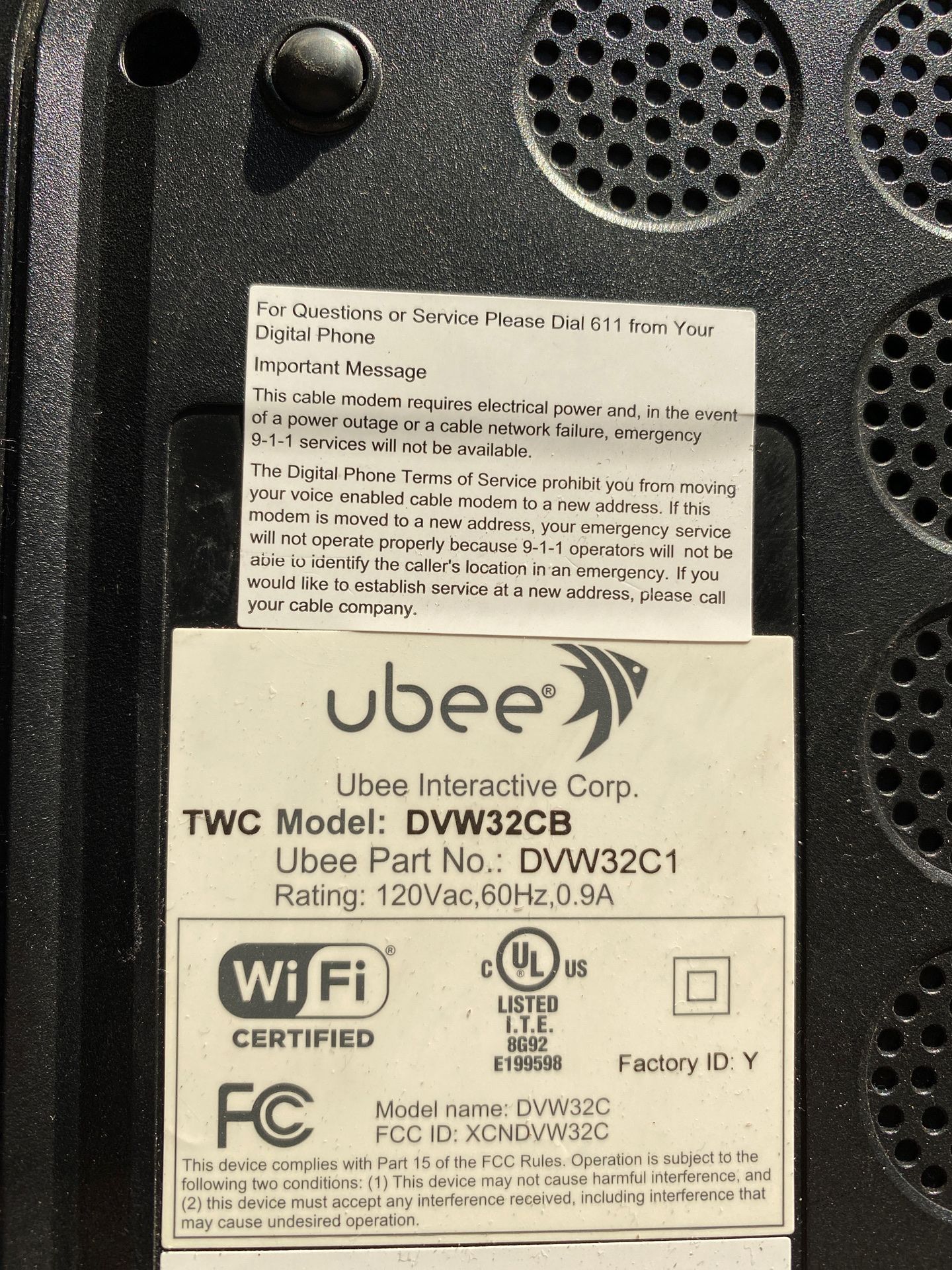 ubee DVW32CB modem/router