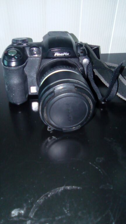 FujiFilm S 5100 Digital Camera