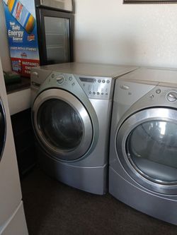 whirlpool Duet washer and dryer set,