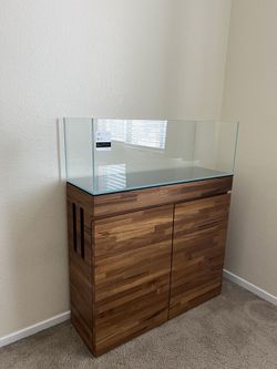UNS 90L tank and stand