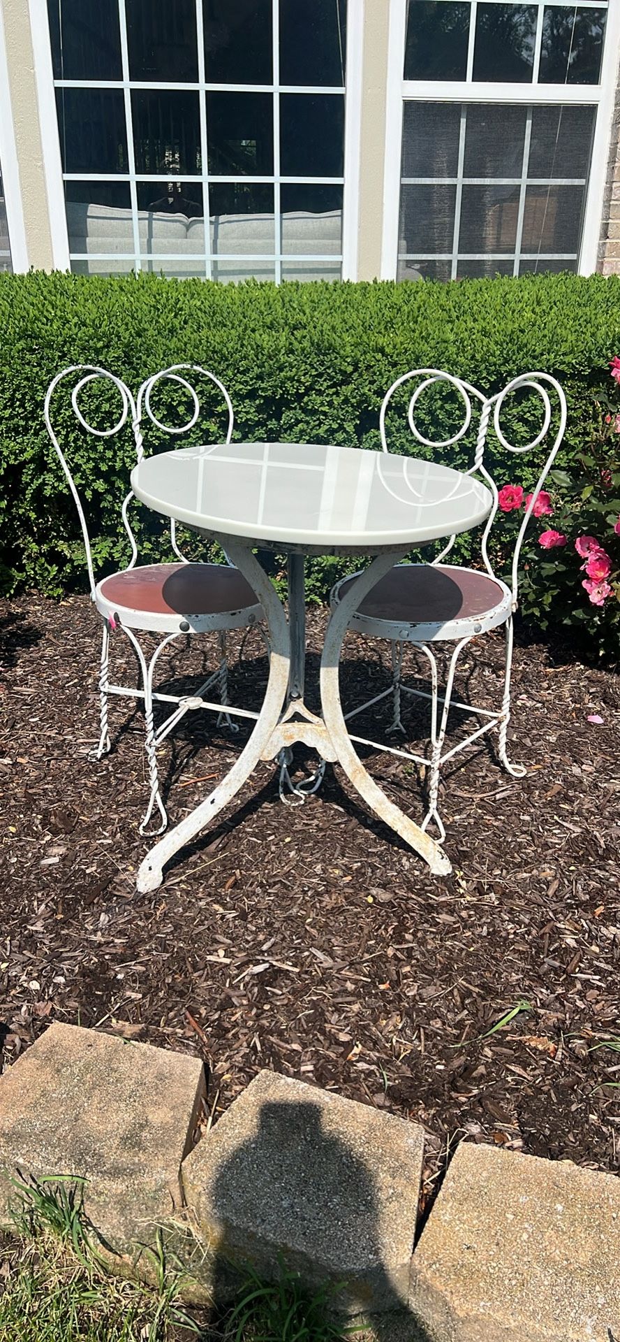Vintage ice cream parlor table & chairs. Table is very heavy. Wrought iron base has rust/chipped paint. Chairs are discolored see pics!