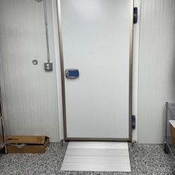 Insulated Walk-In Cooler Door – New