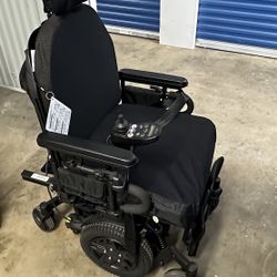 Quantum Edge 3 Power Wheelchair