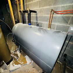 275 Gallon Oil Tank