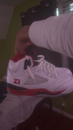 Fire red 5 size 8 men