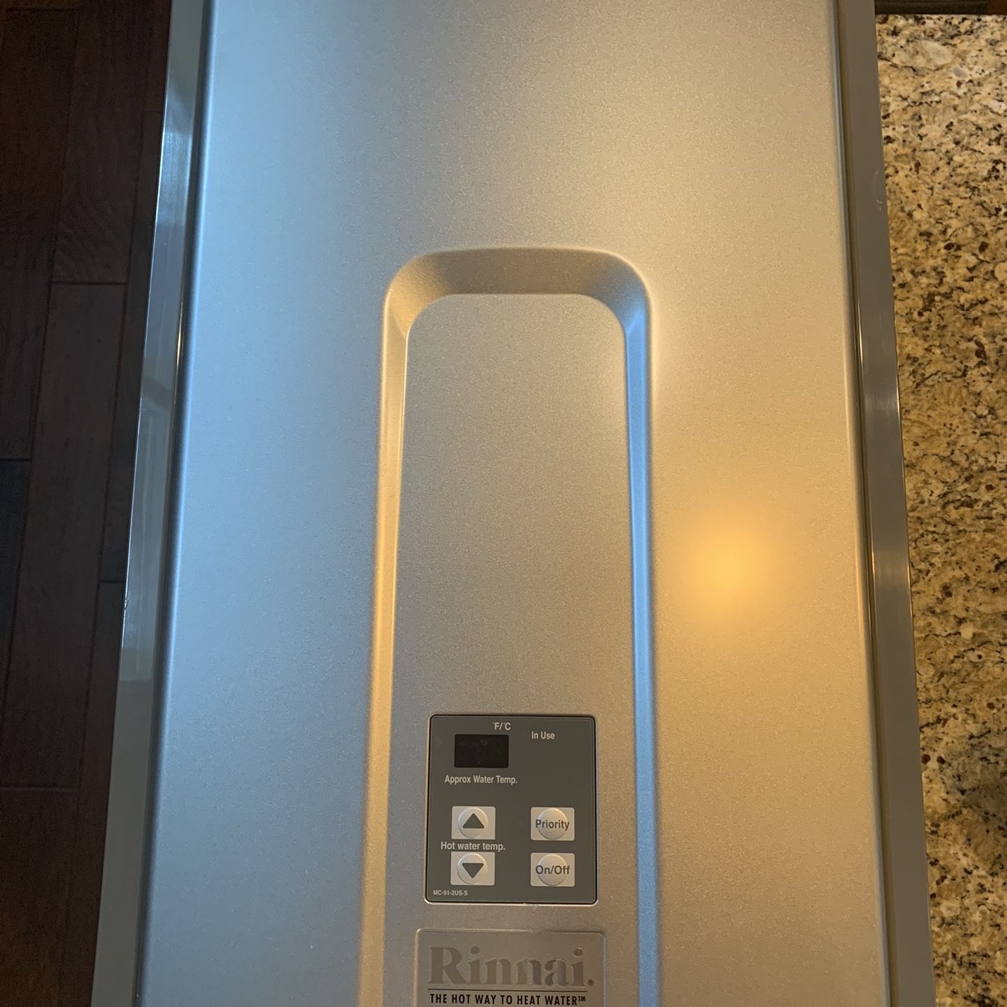 Rinnai RL75i Tankless Natural Gas Hot Water Heater - Needs Repair for Sale  in Auburn, WA - OfferUp