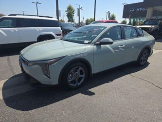 2025 Kia K4