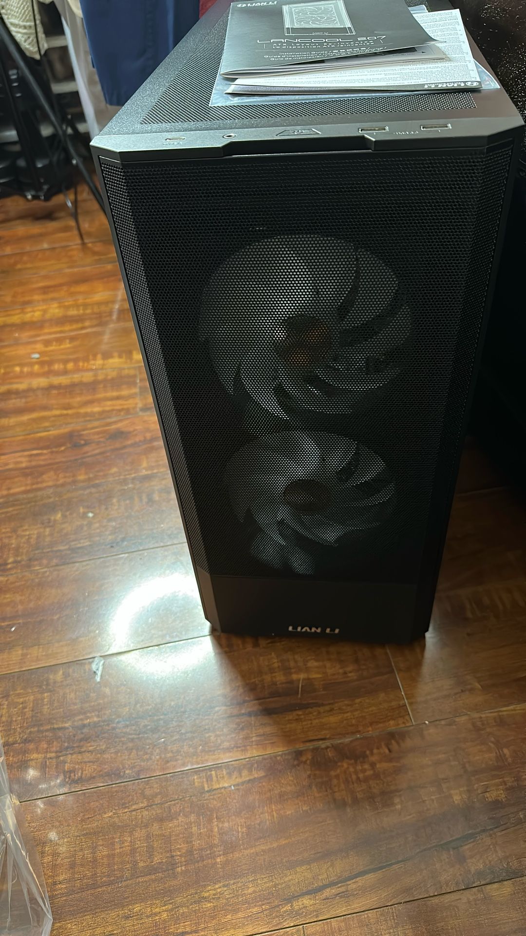 Brand New LanCool 207