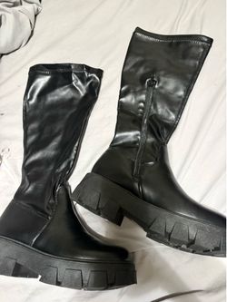 (Below knee ) platform pleather boots