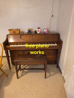 Free piano