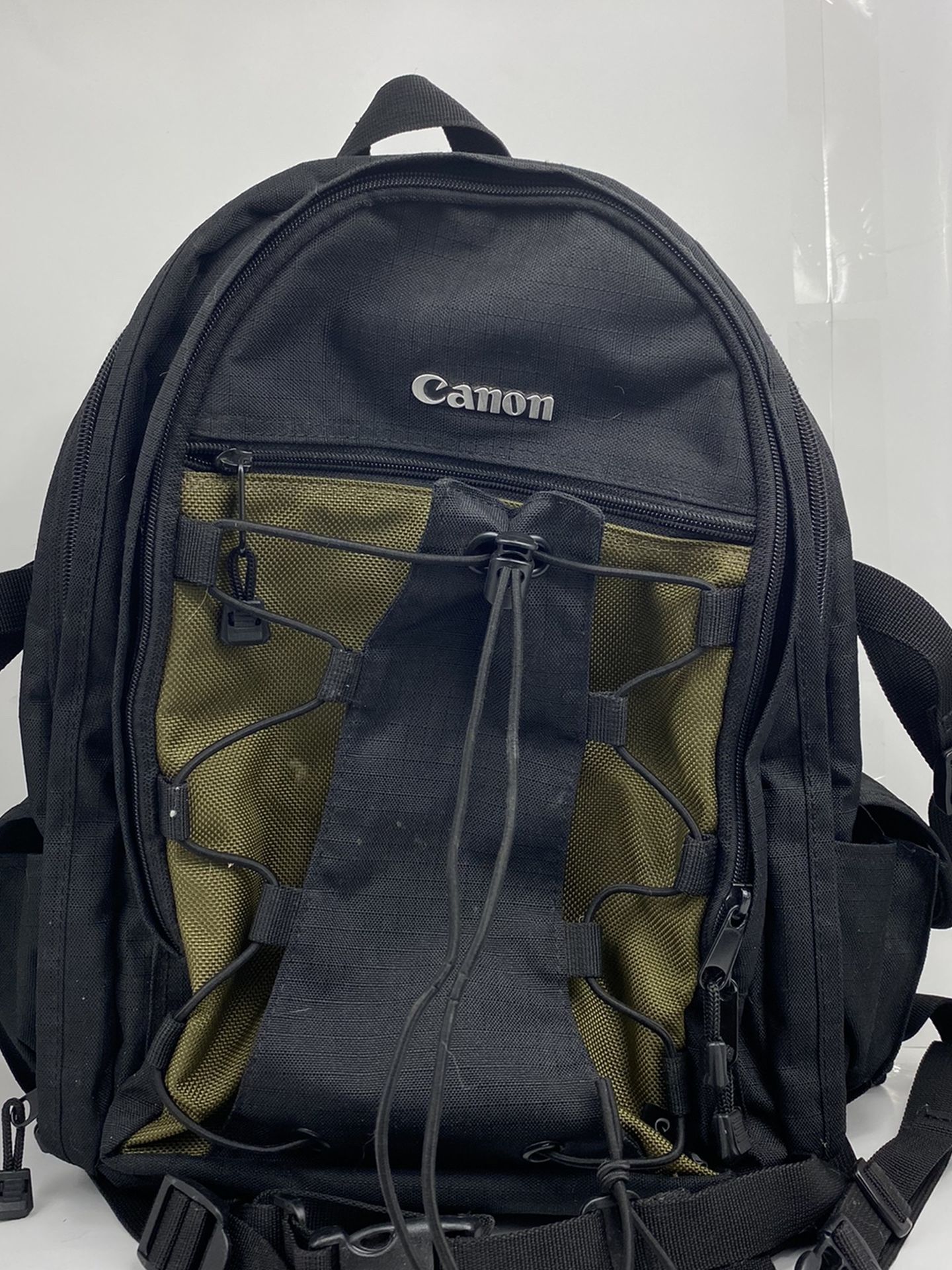 Genuine Canon Padded Deluxe Backpack Bag Olive Green And Black Multi Zippers