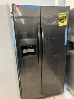 Frigidaire side by side in dark stainless new 2019