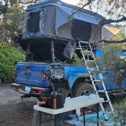 Rooftop Tent