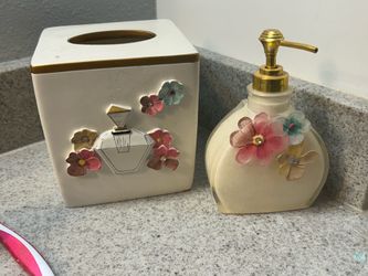 Flower Tissue Holder & Soap Dispener
