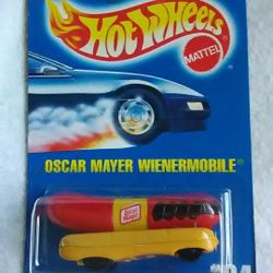 Hot Wheels Oscar Mayer Wienermobile #204