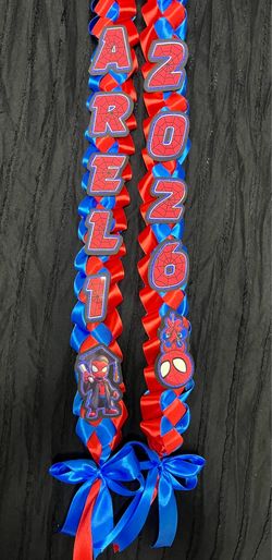 Graduation leis