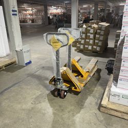 2023 New manual pump pallet jack forklift 5,500lbs capacity 3 year warranty