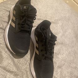 tenis adidas 30$ talla 8