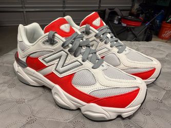 New - New Balance 9060 (never worn )size 7
