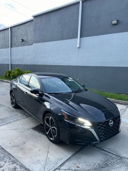 2025 Nissan Altima SR