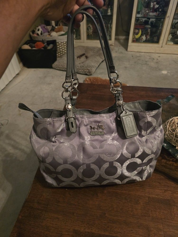 Coach EST. 1941 Tote Purse With Matchibg Wallet