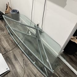 Free Glass Table 