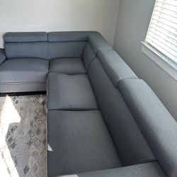 Sofa / like new /dark grey