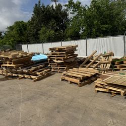Free Wood Pallets 