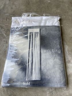 Hanging garment bag