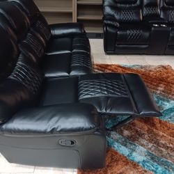 *Weekend Special*---Black Bold Leather Reclining Sofa/Loveseat Sets---Delivery And Easy Financing Available👏