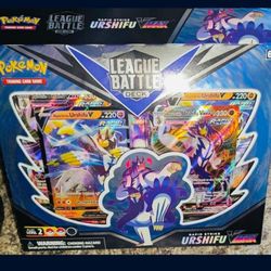 Blue Urshifu Rapid Strike Battle Box
