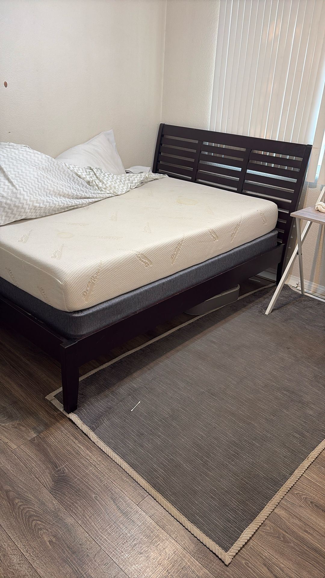 Full Size Bed Frame (FREE)
