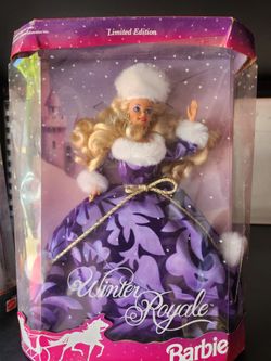 Barbies (4) DIFFERENT, BEAUTIFUL