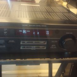 JVC.  Receiver RX-6018v