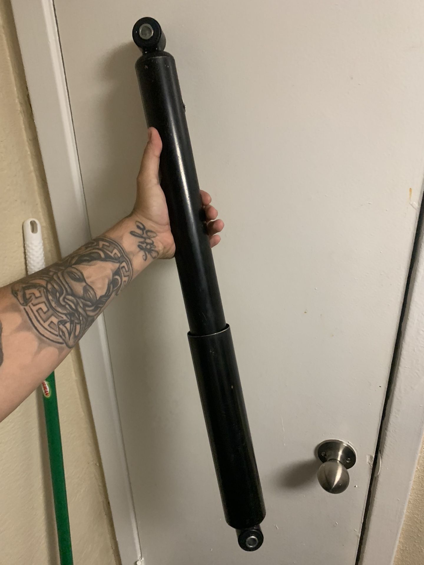 Ford F-150 Rear Strut