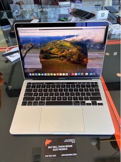 MacBook Pro 2020 13” intel Core- i5 16GB Ram 1TB SSD! 90 Day warranty! We offer financing.