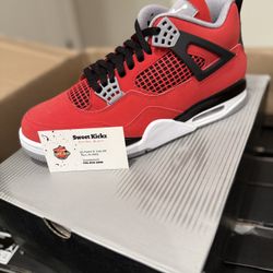 Jordan 4 Toro 