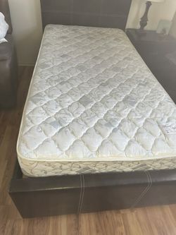 Cama Y Colchón Twin