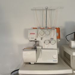 Janome New Home 8002D